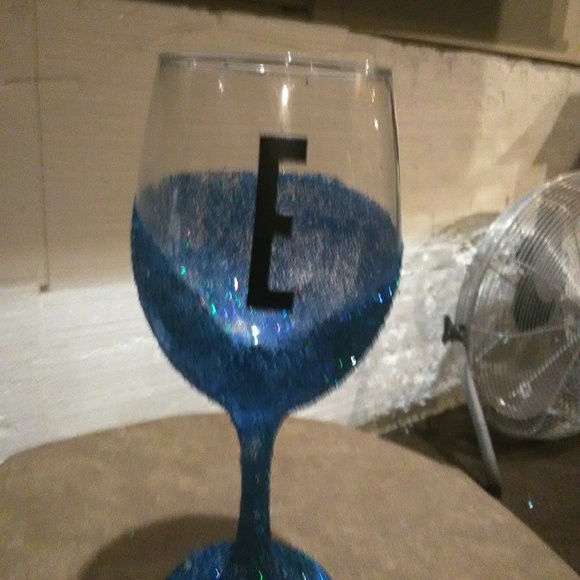 Meet your Posher, Ricky - Picture 6 of 8